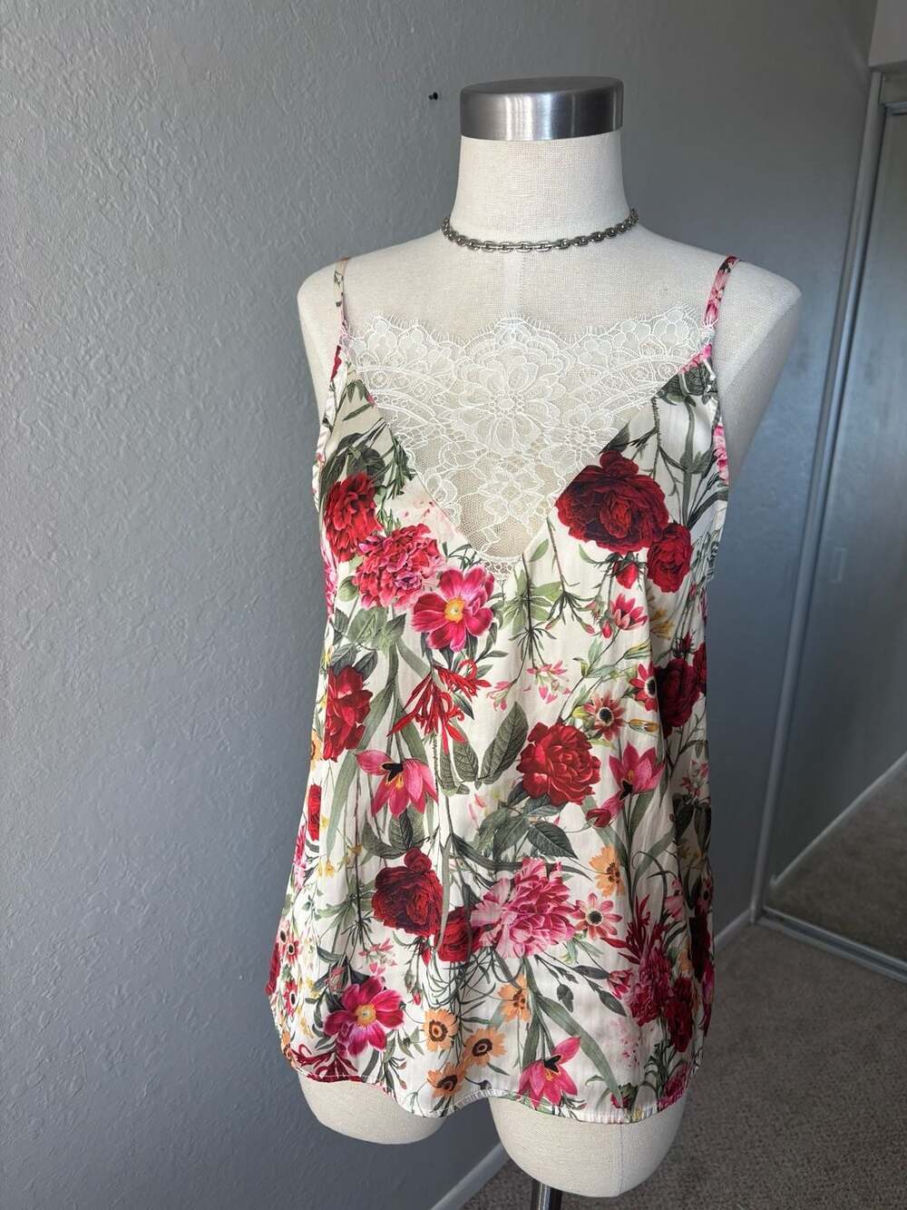 Gina Tricot Floral Satin Lace Trim Camisole Top - Picture 2 of 7